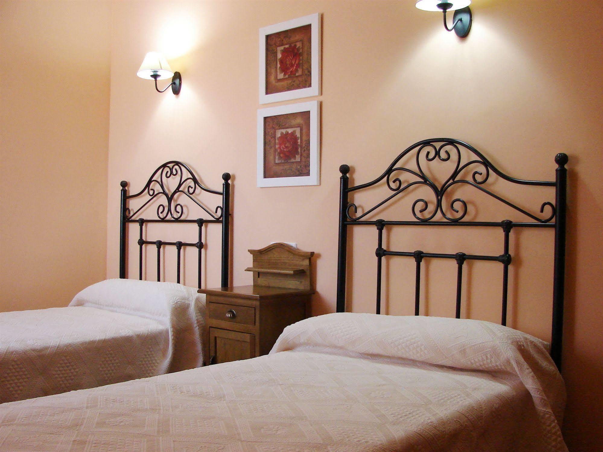 Apartamentos Sierra De Segura Segura de la Sierra Dış mekan fotoğraf