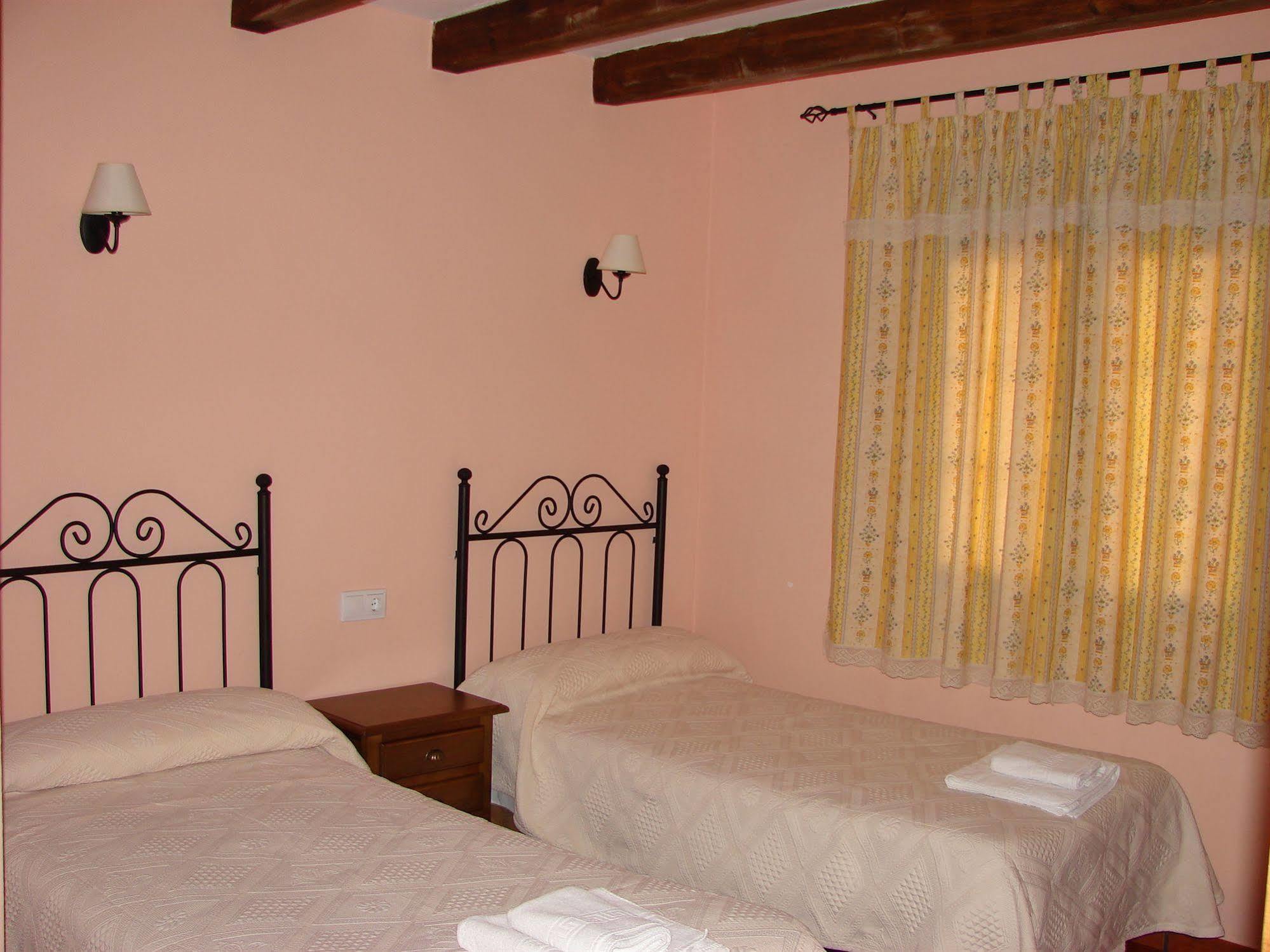 Apartamentos Sierra De Segura Segura de la Sierra Dış mekan fotoğraf